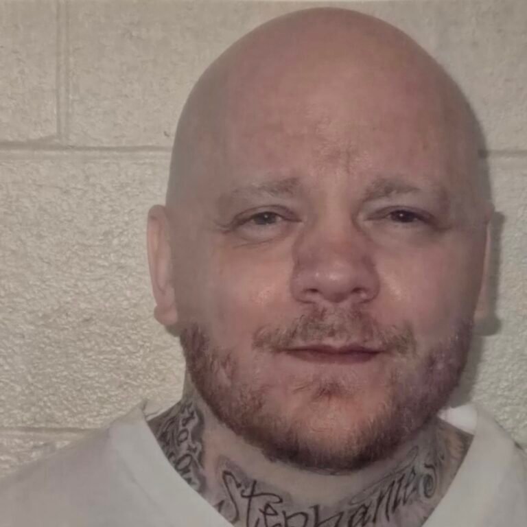 Blake Seeley #T98026